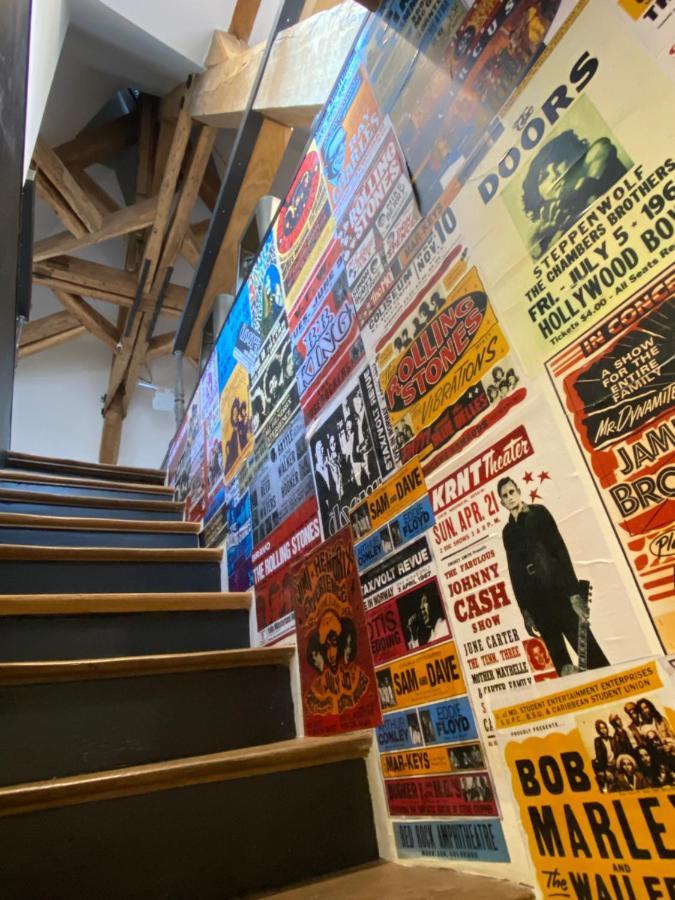 Loft Dans Le Clocher Face Au Chateau Bonnelles Exteriör bild