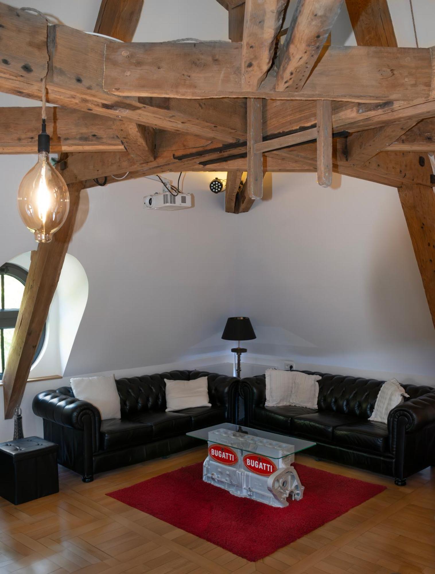 Loft Dans Le Clocher Face Au Chateau Bonnelles Exteriör bild